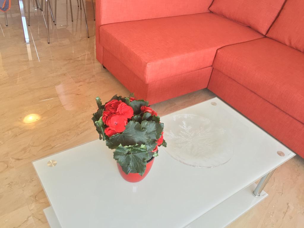 Baia Giardini Apartments Экстерьер фото