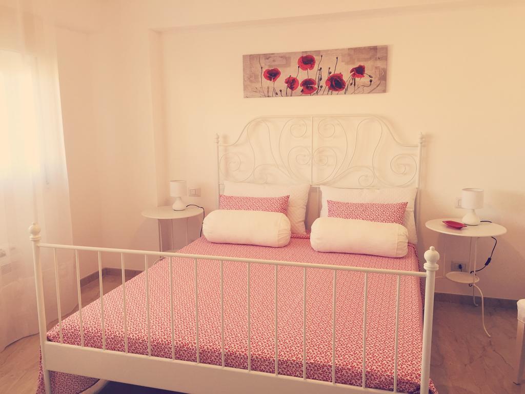 Baia Giardini Apartments Экстерьер фото
